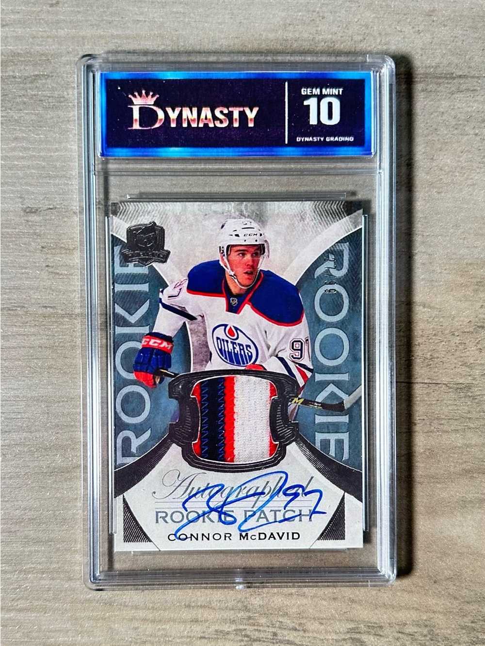 Connor McDavid Signed Rookie Patch 2016 Upper Deck #197 Gem Mint 10 Novelty Card